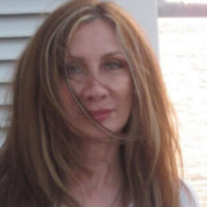 Profile photo of Suzanne Pires
